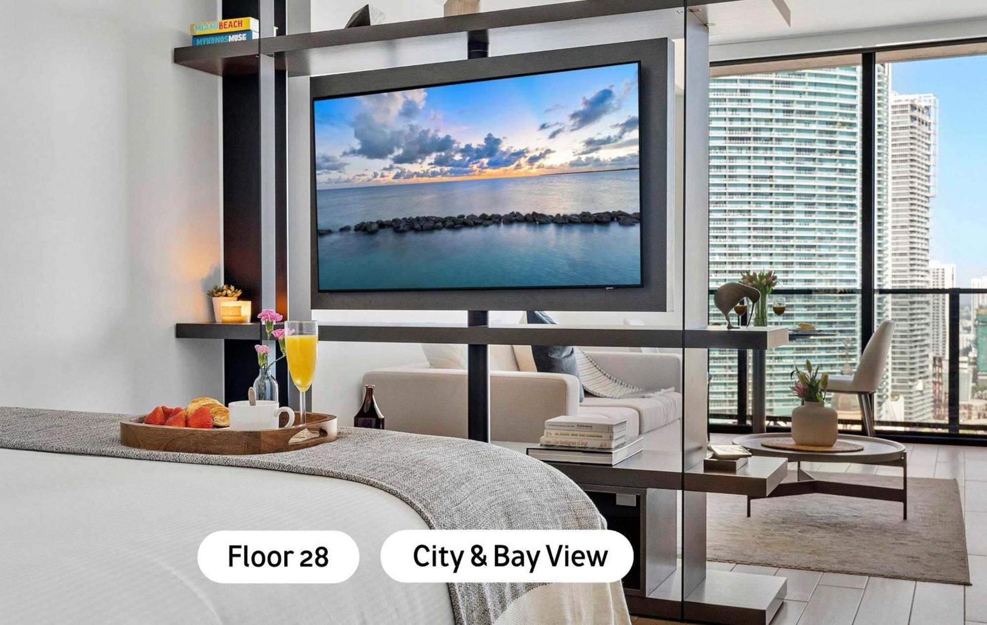 Mvr - Ocean Front Location Miami